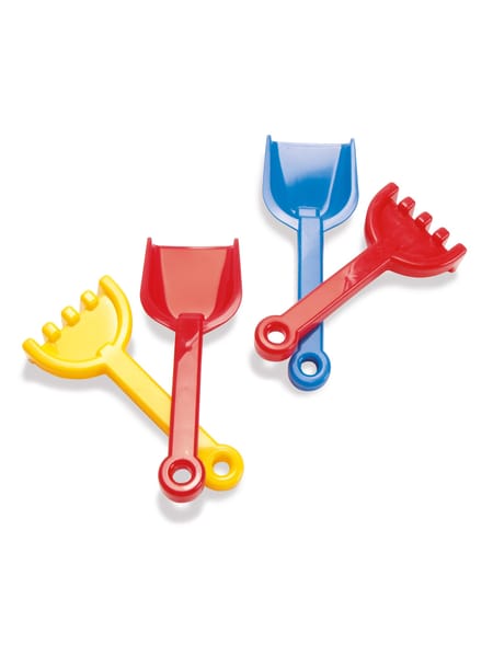 Tre farverige sandlegetøjsskovle i rød, blå og gul med korte håndtag