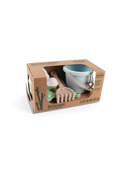 Børnesandsæt med grøn spand, lyseblå spand, grøn skovl og rive.