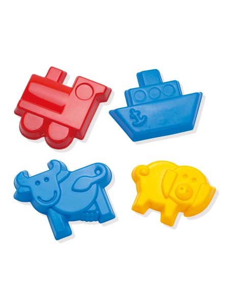 Fire små sandforme i rød, blå og gul, formet som skib, dyr og køretøj.