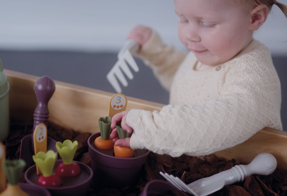 Dantoy Green Garden Tea Set - 16 Piece Outdoor Play Set For Kids Ages 2+