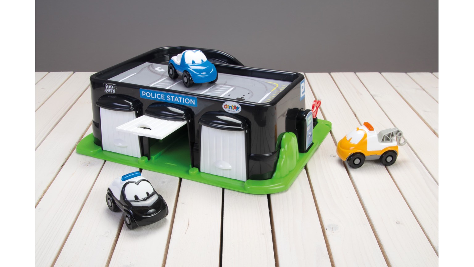 FunCars Police Station