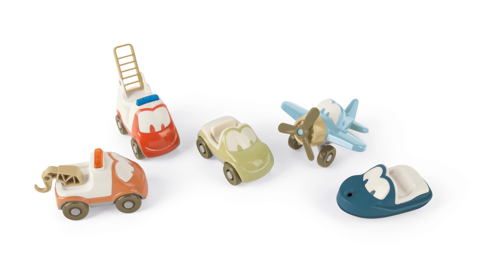Fem små legetøjskøretøjer i pastelagtige farver på hvid baggrund.