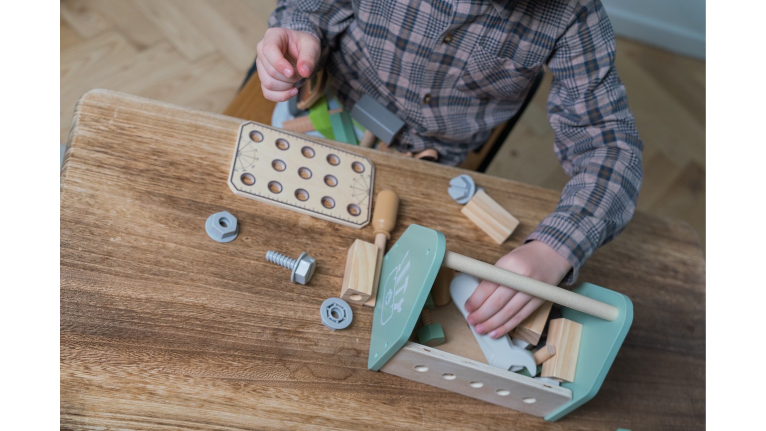Tool Box Wood In Gift Box 26 Parts