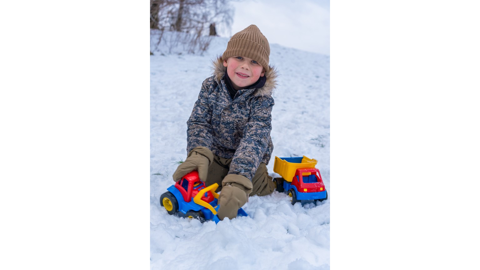 Tractor W/Frontl-Plastic Wheels