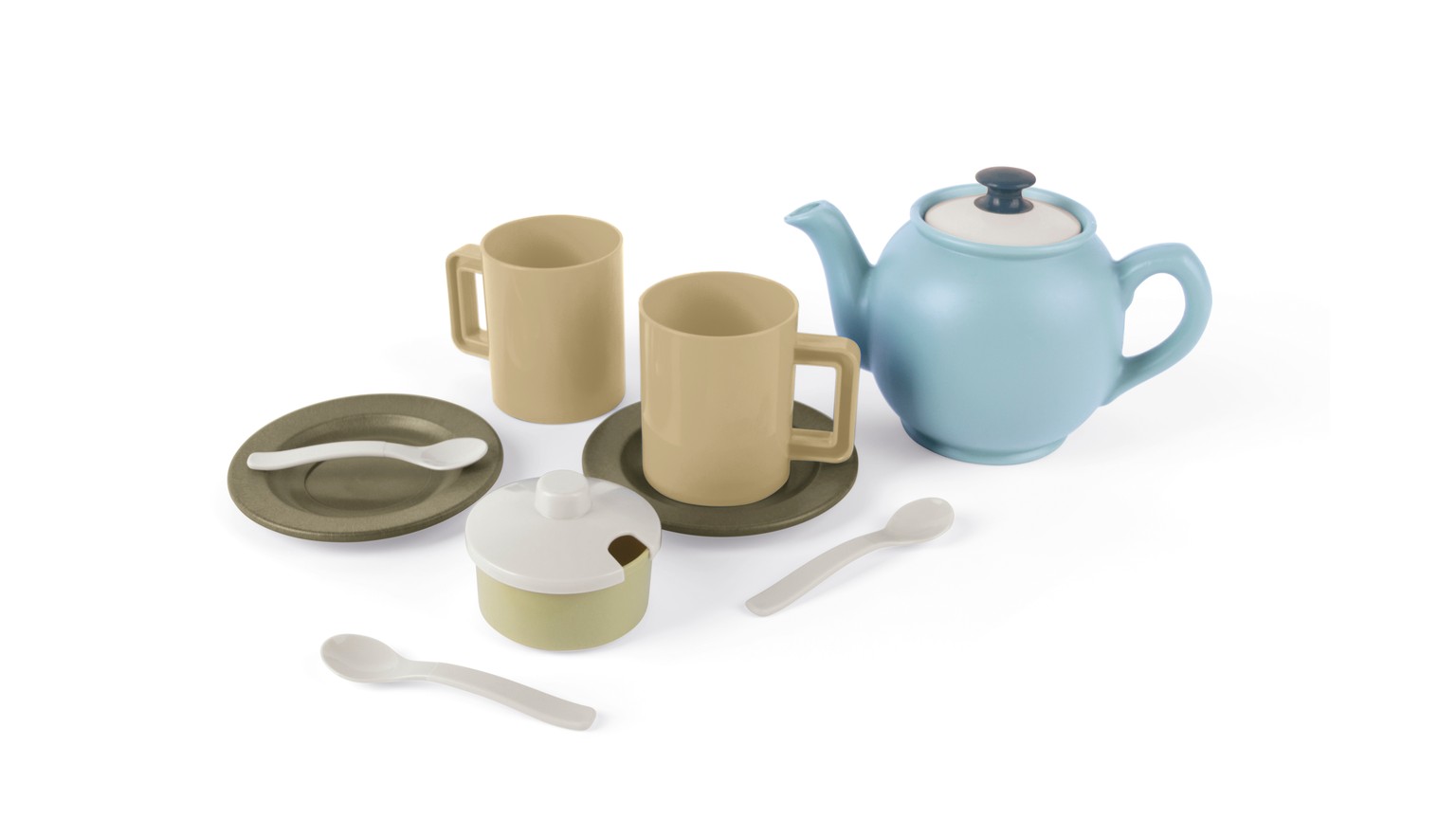 Lyseblå tekande med to beige kopper, underskåle og ske på hvid baggrund.