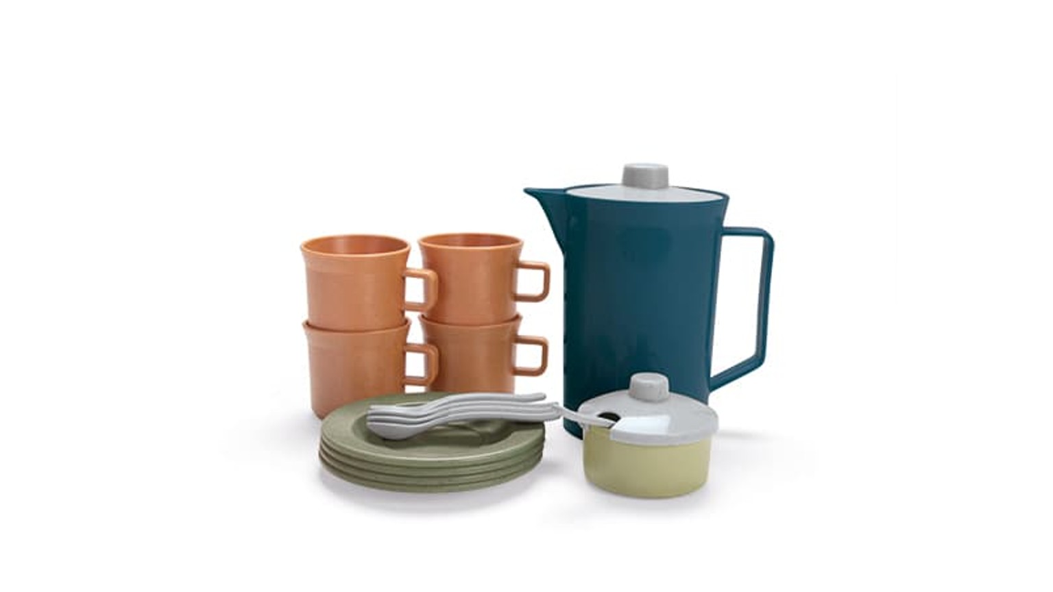 Blågrøn kaffekande, fire beige kopper, fire grønne tallerkener og en lille skål med låg.