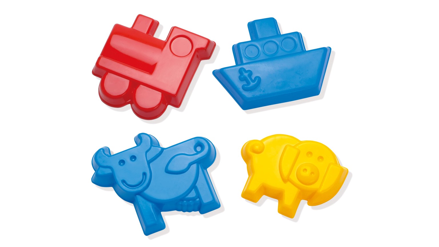 Fire små sandforme i rød, blå og gul, formet som skib, dyr og køretøj.